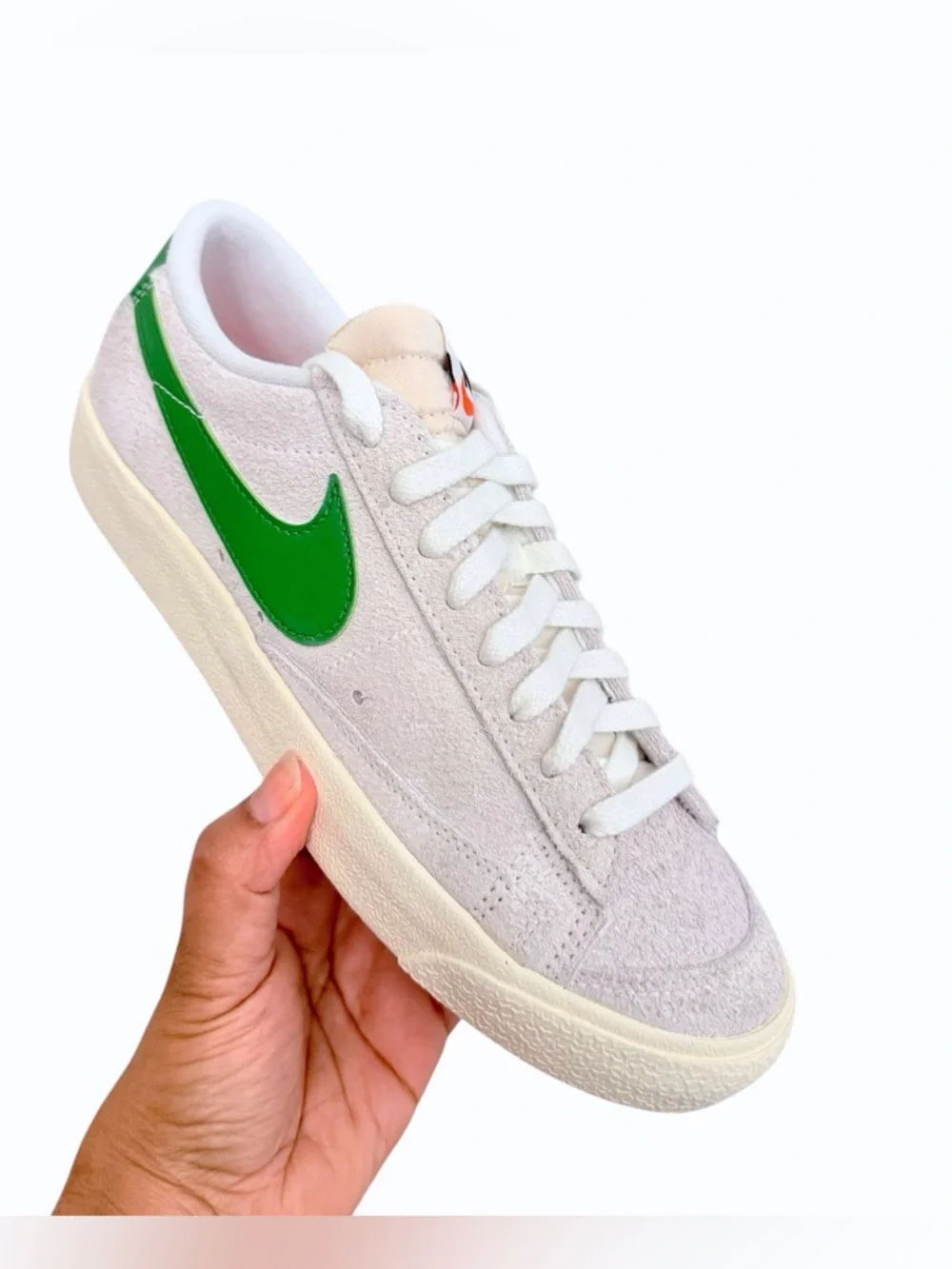 Nike Blazer Low ‘77 Premium ‘Coconut Milk Kelly Green’ Sneakers Men 7.5/ Women 9